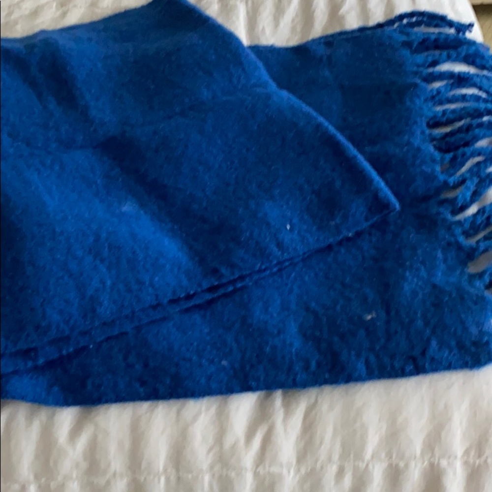 Wool scarf